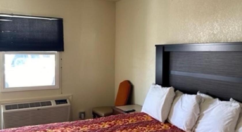 ナイツ イン ギャロップ ニア ユニバーシティ オブ ニュー メキシコ ギャラップ エクステリア 写真
